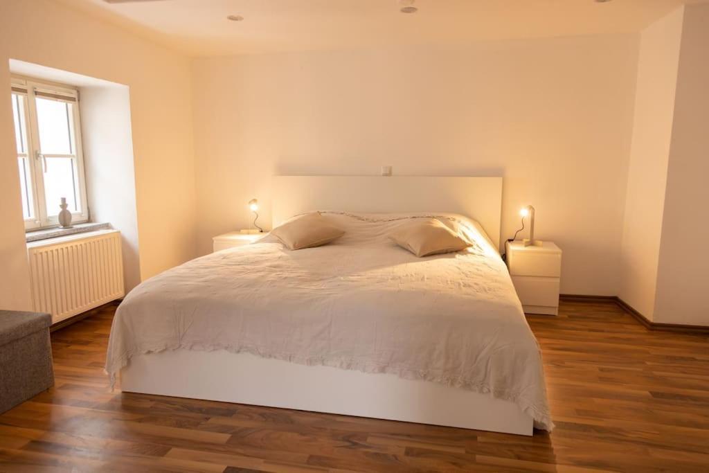 Altstadt Apartment *